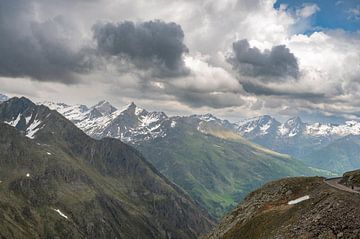 Alpine Berglandschaft entlang des Timmelsjochs