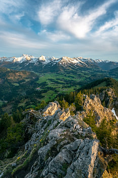 Blick auf Oberjoch vom Zinken neben dem Sorgschrofen