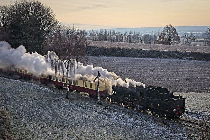 Steam locomotive 1040 of the ZLSM near the Black Bridge in Kapolder by Rob Boon