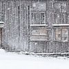 Altes Haus im Schneesturm von Antwan Janssen