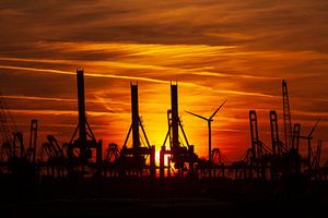 Hamburger Hafen bei Sonnenuntergang, Hamburg