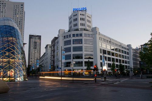 The Lighthouse, Emmasingel et Blob au 18 September Square