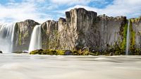 Godafoss waterval in IJsland van Menno Schaefer thumbnail