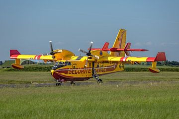 Canadair CL-415 van de Franse Sécurité Civile. van Jaap van den Berg