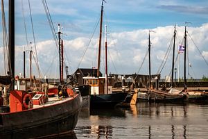 Een fragment van de haven van het oude vissersdorp Urk.