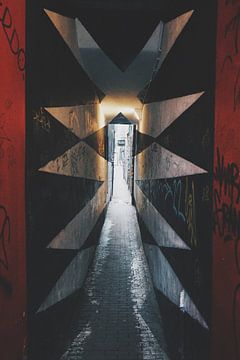 Die engste Gasse im Rotlichtviertel  von Robby the photographer