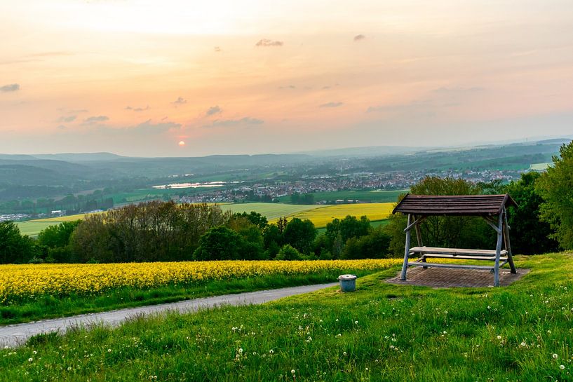 Randonnée estivale à vélo dans les environs de Schmalkalden jusqu'à la vallée de la Werra près de Fambach - Thuringe - Allemagne par Oliver Hlavaty