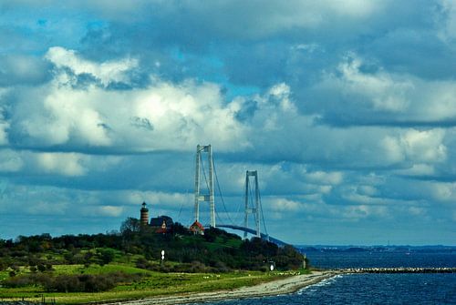 Brücke, Leuchtturm & Insel