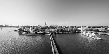Panorama Friedrichshafen aan het Bodenmeer / zwart-wit