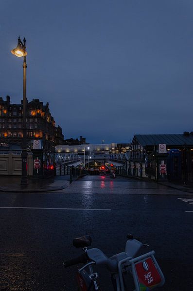 Edinburgh by Hello Pompoyo