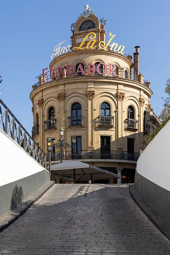 Restaurant is El Gallo Azul in Jerez de la Frontera, provincie Cádiz, Andalusië, Spanje.