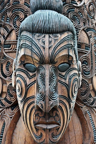 Te Puia : sculptures sacrées et traditions par Frank Photos