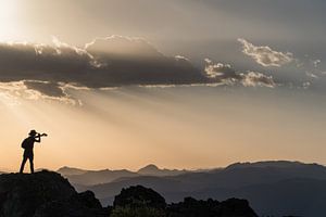 Selfie bei Sonnenuntergang in den Bergen von Ostafrika | Äthiopien von Photolovers reisfotografie