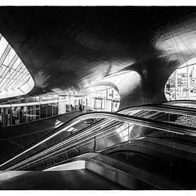 Arnhem station by Björn Massuger