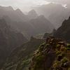 Schroffe Berge auf der Insel Madeira sur Paul Wendels