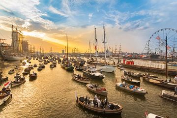 Sunset at Sail Amsterdam by Jelmer Jeuring