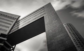Weena Zuid Rotterdam by Ilya Korzelius