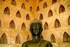 Statue de Bouddha dans le complexe du temple de Sisaket, au Laos.