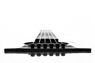 Guitar IV von Leo van Valkenburg