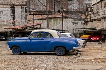 "Almendrones"- Cuba's klassieke auto van arte factum berlin