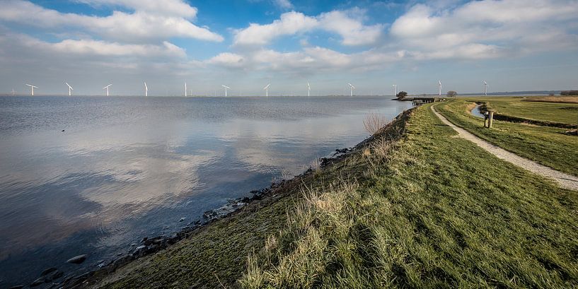 Zicht op Eemmeerdijk par Michiel Leegerstee