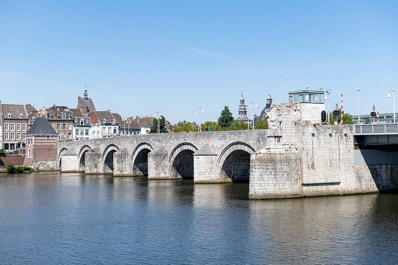 Saint Servatius Bridge by Richard Wareham