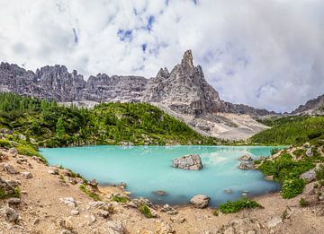 Lago di Sorapis in the Dolomites by Gunter Nuyts
