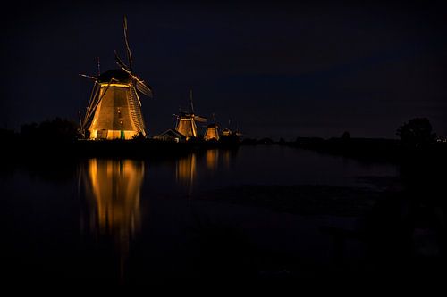 Eclairage des moulins près de Kinderdijk