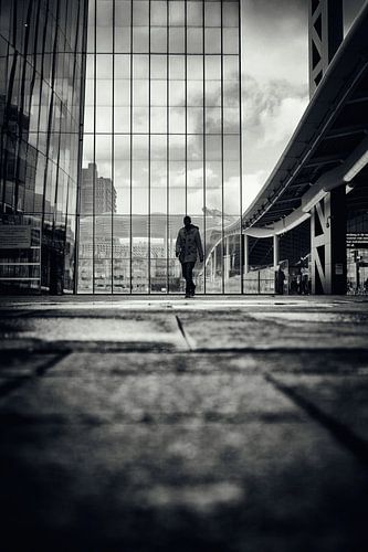 Straatfotografie in Utrecht. Op het Stadsplateau bij het Stadskantoor.