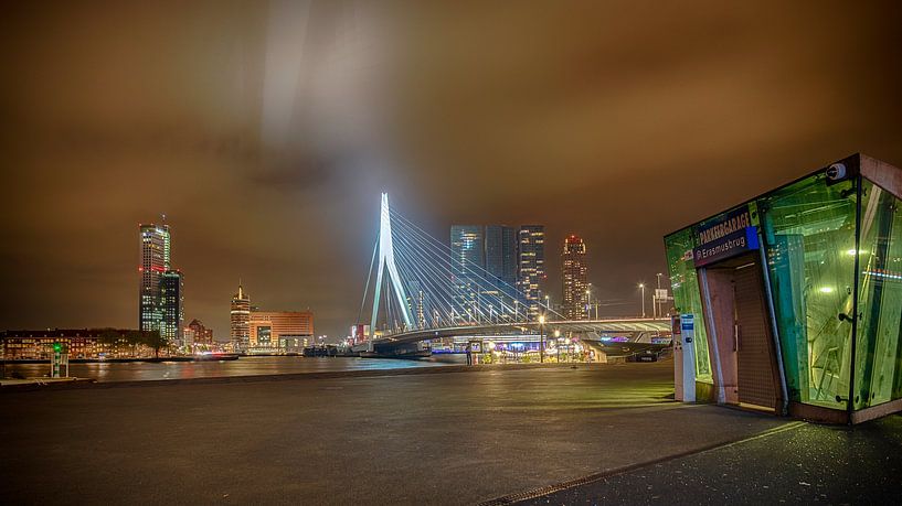 Rotterdam bij nacht par Dick van der Wilt