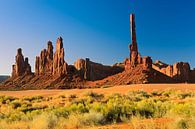 Sunrise at totem pole in Monument Valley by Henk Meijer Photography thumbnail