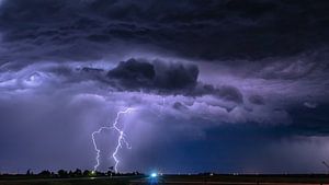 Kansas thunderstorm van Donny Kardienaal