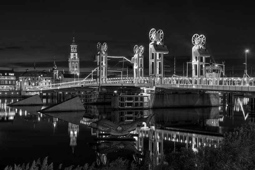 City front Kampen with city bridge in black and white by Fotografie Ronald