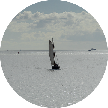 Twee Zeilschepen op de Waddenzee