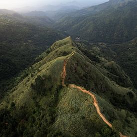 Little Adam's Peak in Ella Sri Lanka van Visuals by Justin
