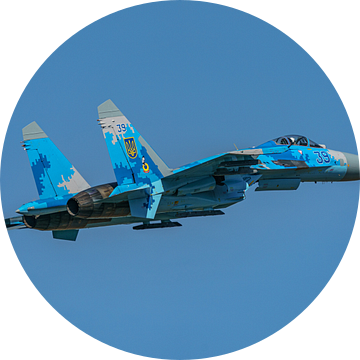 Take-off Sukhoi SU-27 van de Oekraïense luchtmacht. van Jaap van den Berg