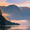 Sonnenaufgang im Aurlandsfjord, Norwegen von Henk Meijer Photography
