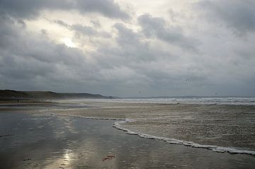 Newgale beach by Frank's Awesome Travels