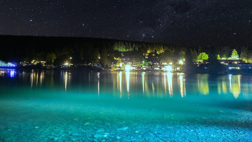 Campingplatz das Kreuzeck bei Nacht van Dirk Bartschat