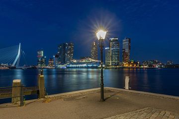Het cruiseschip MS Rotterdam voor de laatste keer aan de Cruise Port in Rotterdam van MS Fotografie | Marc van der Stelt
