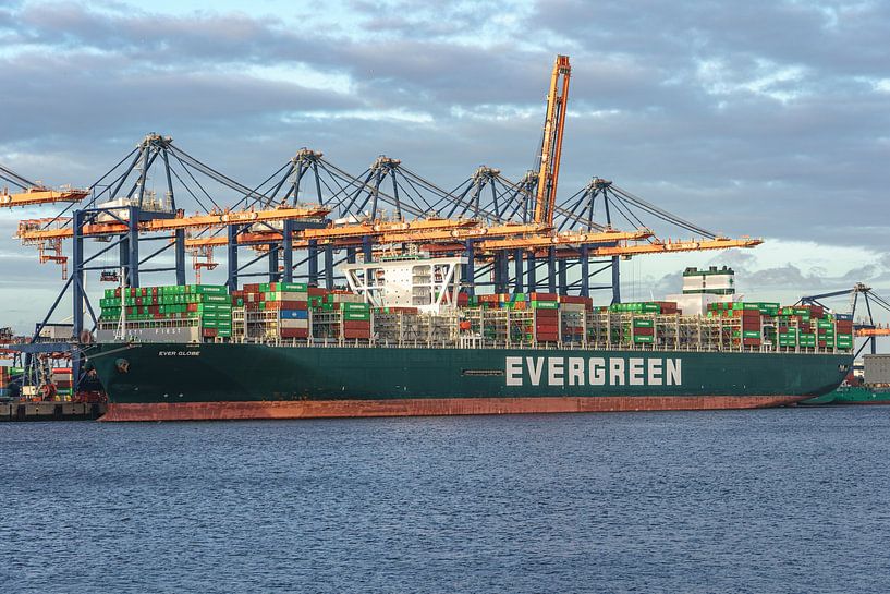 Container ship Ever Globe from Evergreen. by Jaap van den Berg