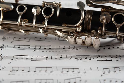 Clarinette avec feuille de musique 2