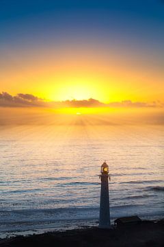 Kometjie Light House by Thomas Froemmel