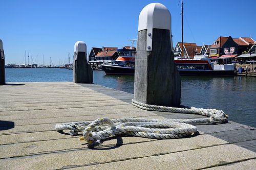 Los touw op de steiger