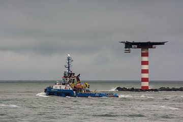 Sleepboot Fairplay onderweg naar de Noordzee. van scheepskijkerhavenfotografie