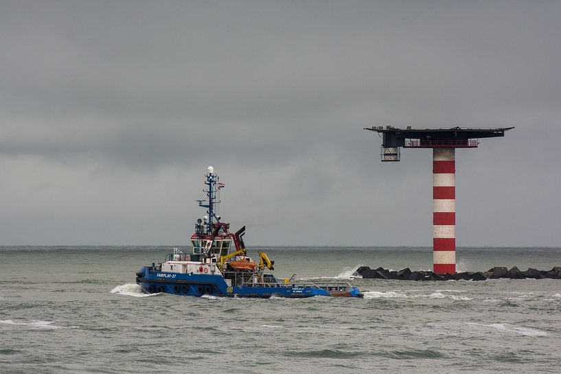Schlepper Fairplay auf dem Weg in die Nordsee. von scheepskijkerhavenfotografie