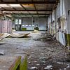 Urbex - interieur van een vervallen gebouw van Photo Henk van Dijk