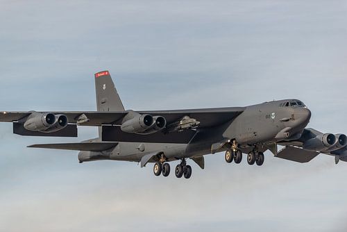 B-52 Stratofortress photographié à l'atterrissage (2014 Base aérienne de Barksdale, Louisiane, USA)