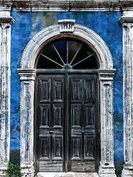 Old doors2 by Henk Leijen