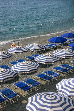 Tout bleu | Été à Cinque Terre Monterosso | Tirage photo Italie photographie de voyage sur HelloHappylife